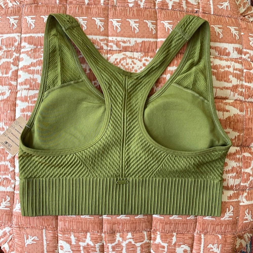 Victoria’s Secret Pink Active Seamless XS Green Sports Bra New with Tags NWT - Picture 2 of 6